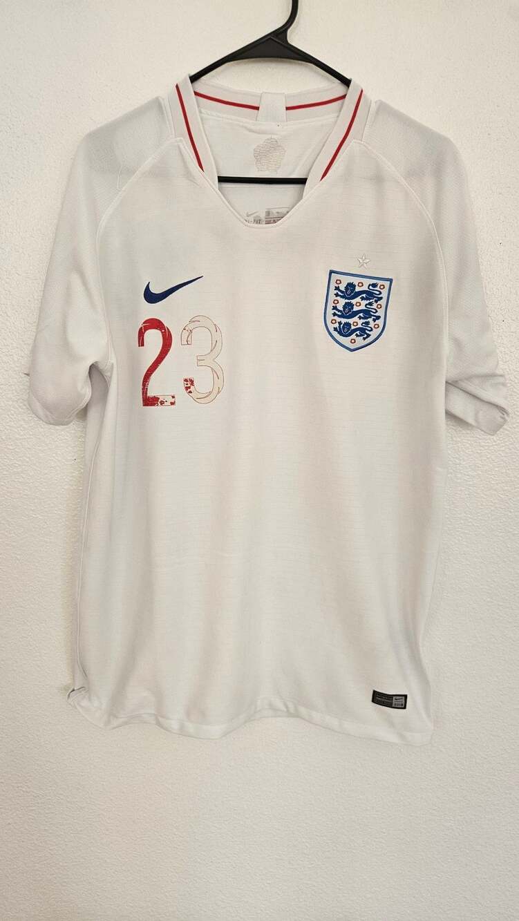 Nike England 2018 World Cup Home Jersey Size S White Soccer Shirt